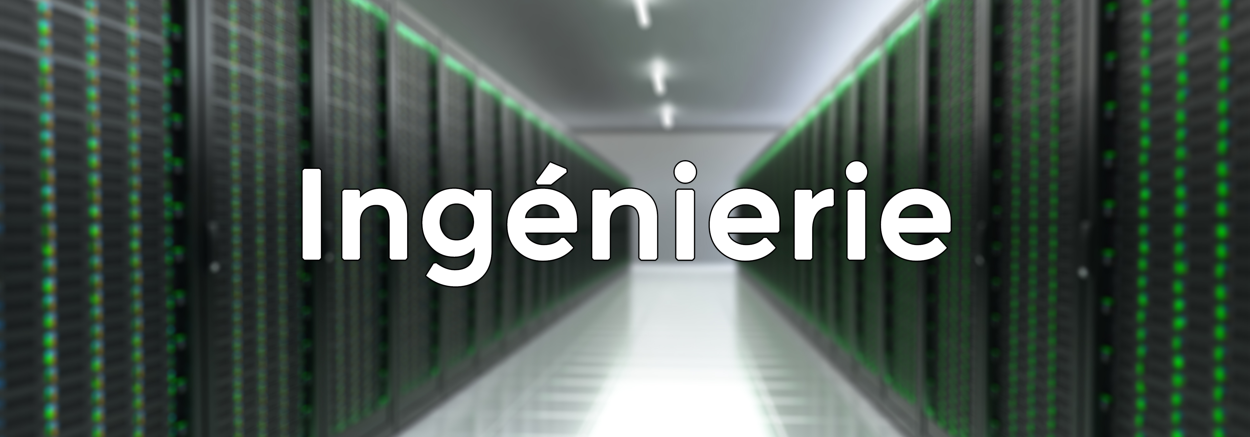Data Center d'une entreprise, plusieurs serveurs noirs alignés dans une salle lumineuse avec une lumière verte qui s'en dégage.
